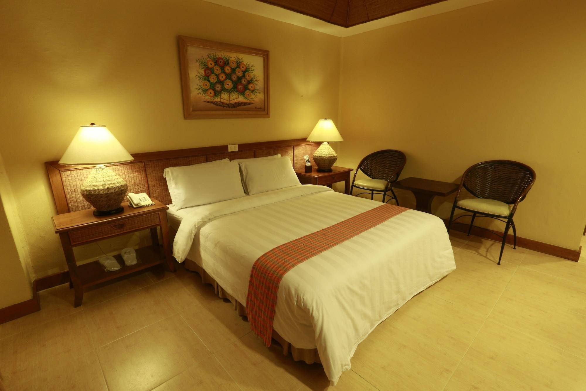 Java Hotel Laoag Esterno foto