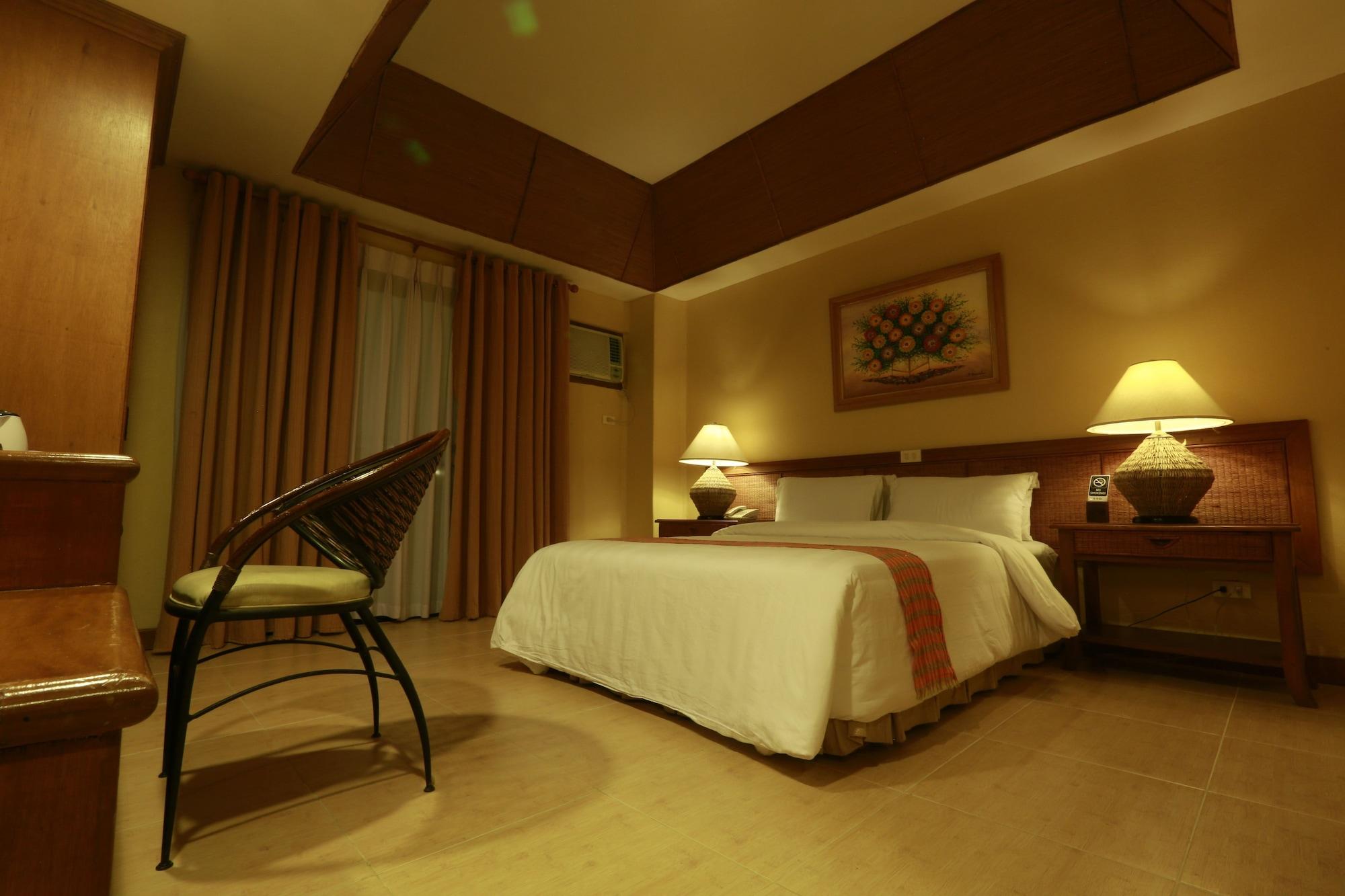 Java Hotel Laoag Esterno foto