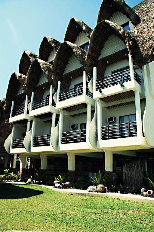Java Hotel Laoag Esterno foto