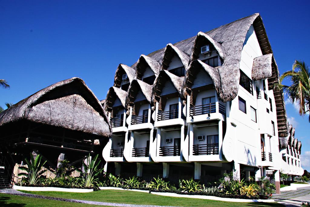 Java Hotel Laoag Esterno foto