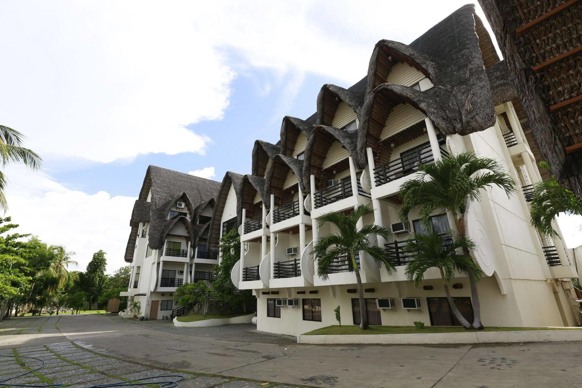 Java Hotel Laoag Esterno foto